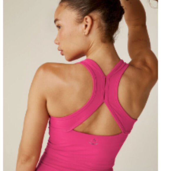 COPY - Beyond Yoga POWERBEYOND™ Strive Cropped Tank - Picture 2 of 3
